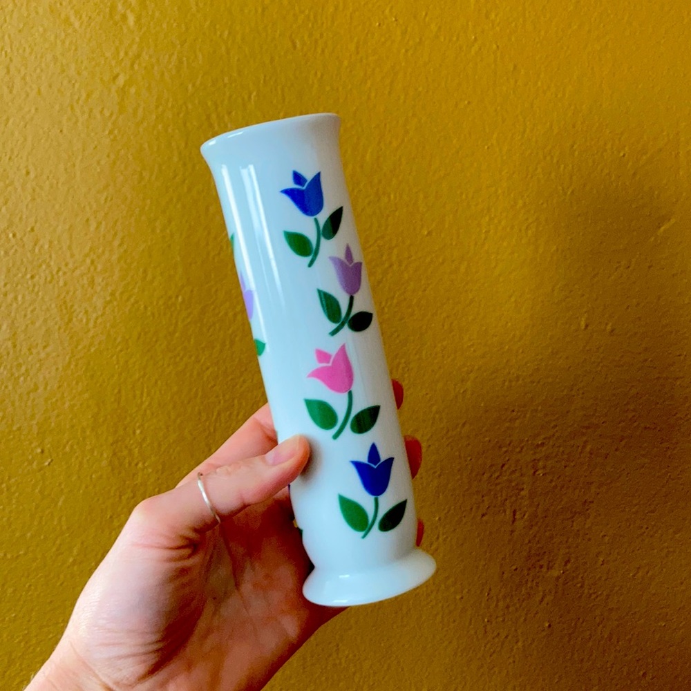 Vintage FTDA petite tulip vase